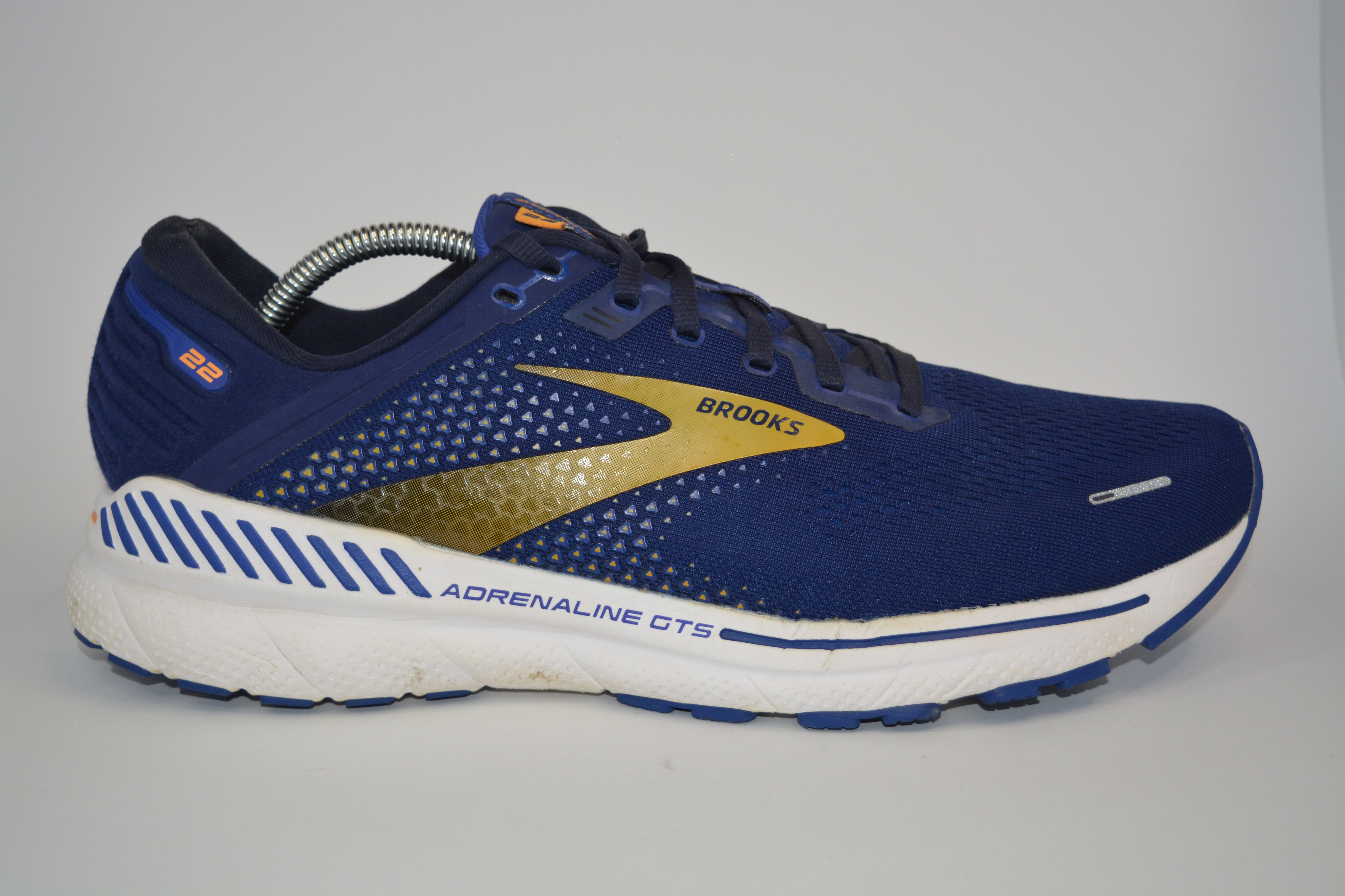 Brooks Adrenaline GTS 22 Running Shoes