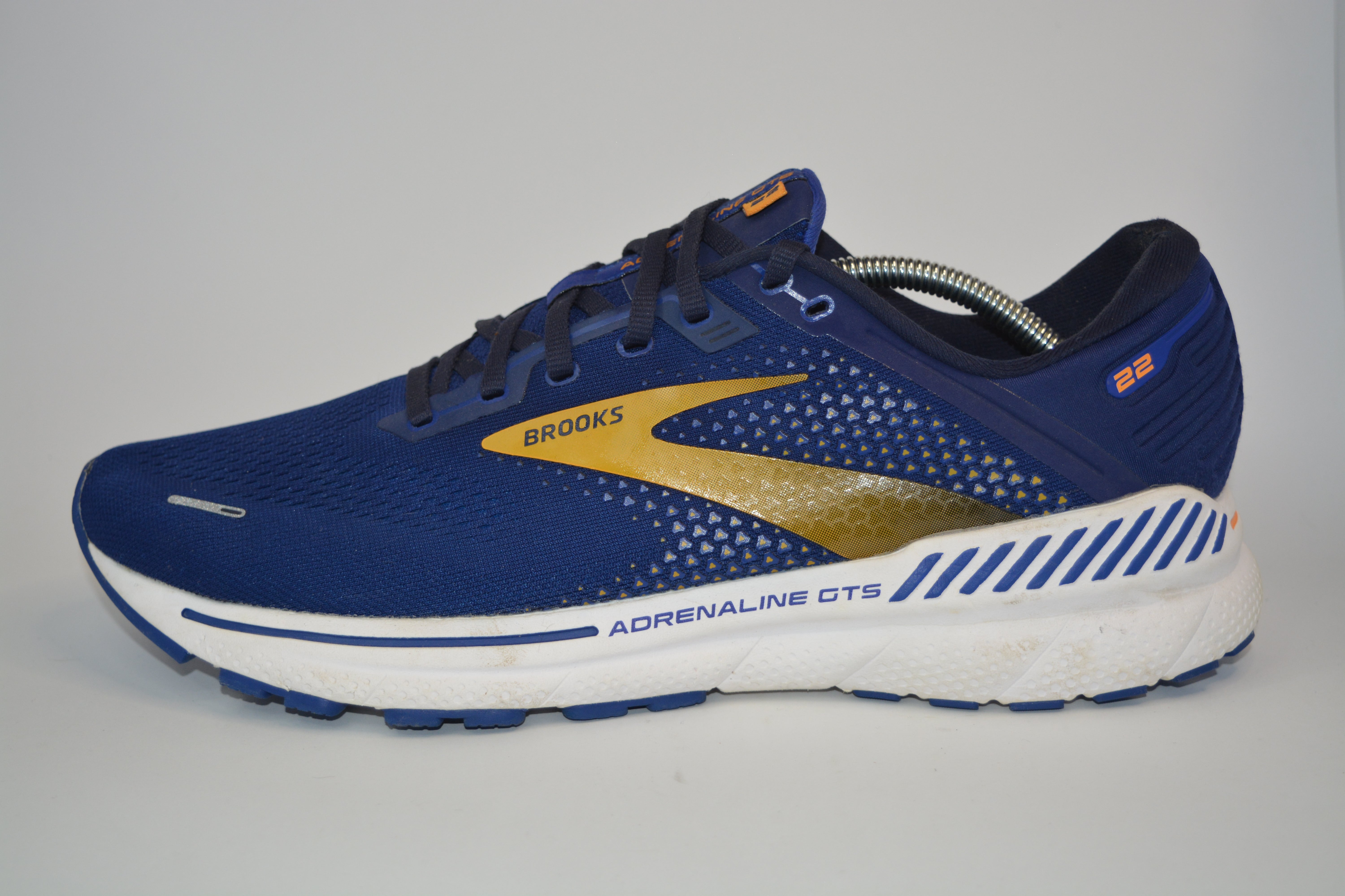 Brooks Adrenaline GTS 22 Running Shoes