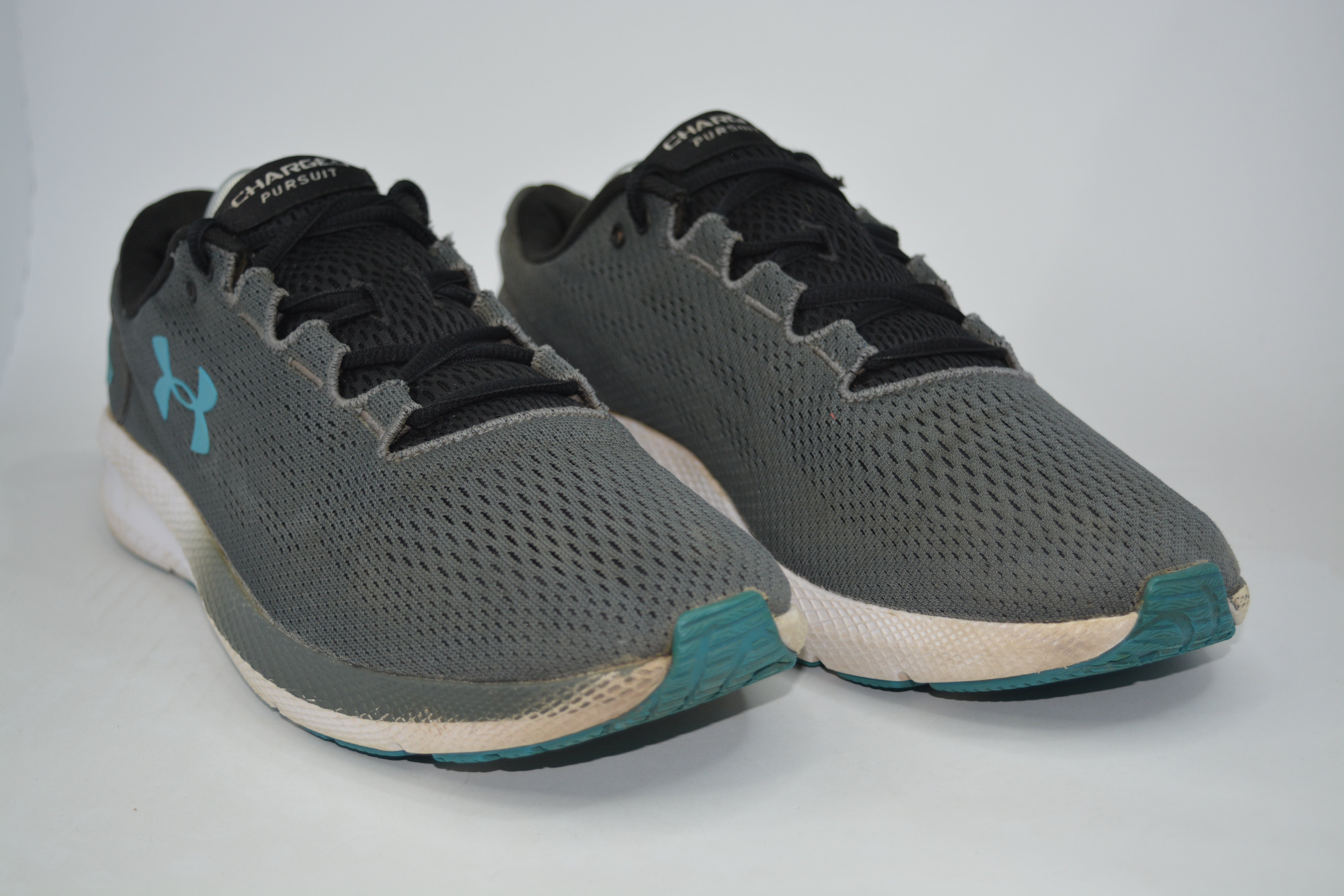 Under Armour UA - Charged Pursuit 2 Running Shoes Gray